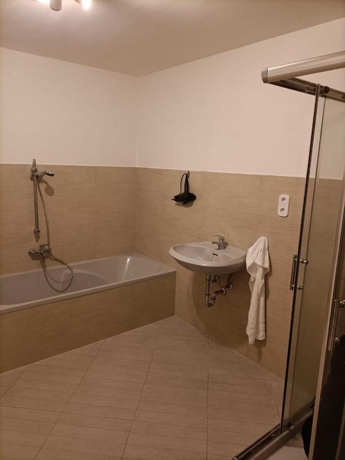 Krefeld House - 20 Min To Dus Airport & Messe Apartment Exterior photo